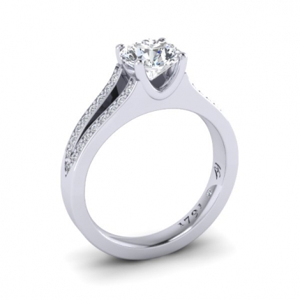 AH_Gabrielle Round Brilliant Diamond Ring in Platinum 950 AU - Main View