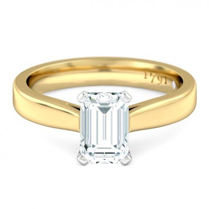 Brilliante Emerald Diamond Ring in 18kt Yellow Gold AU