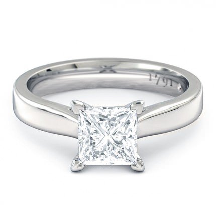 Princess Solitaire Princess Engagement Ring in Platinum 950 AU