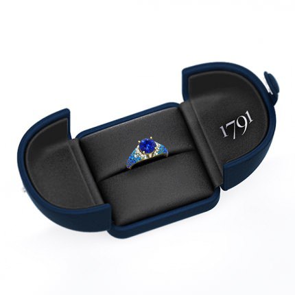 Aqua Sapphire Ring in 18kt White Gold AU - Box View