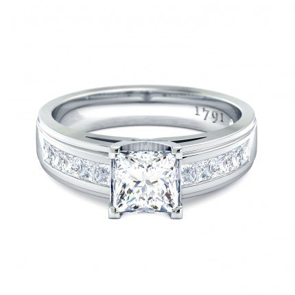1791 Princess Princess Diamond Ring in Platinum 950 AU