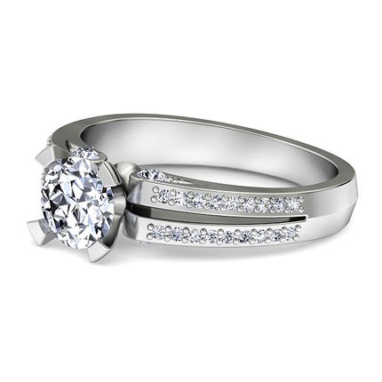 Pia Round Brilliant Diamond Ring in 18kt White Gold AU - Side View