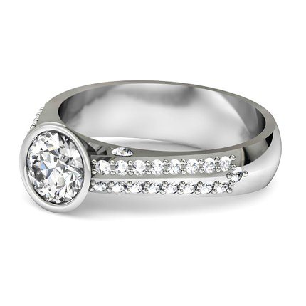 Carlotta Round Brilliant Diamond Ring in Platinum 950 AU - Side View
