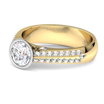 Carlotta Round Brilliant Diamond Ring in 18kt Yellow Gold AU - Side View