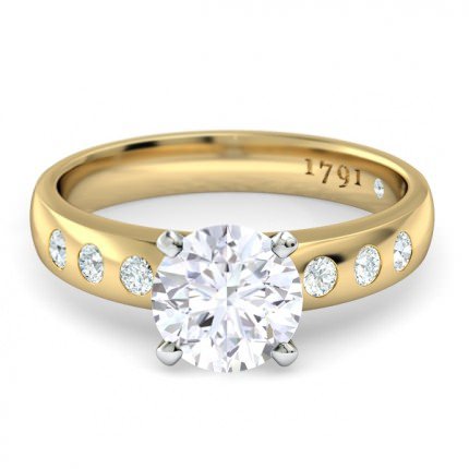 Radiosa Round Brilliant Diamond Ring in 18kt Yellow Gold AU