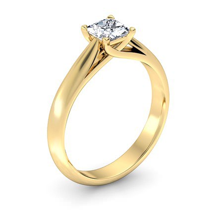 Sabatina Princess Diamond Ring in 18kt Yellow Gold AU - Main View