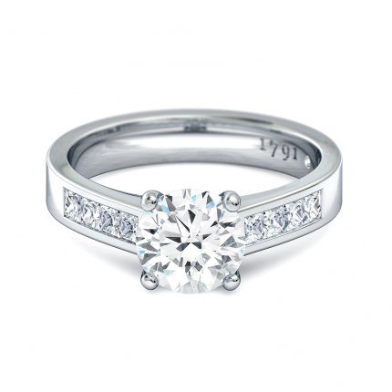 Fiorella Round Brilliant Diamond Ring in Platinum 950 AU