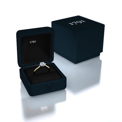 1791 Solitaire Round Brilliant Diamond Ring in 18kt Yellow Gold AU - Box View