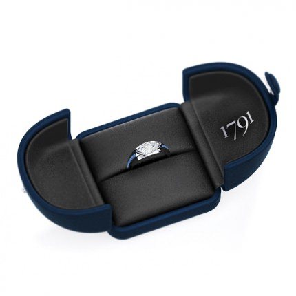 Deep Blue Marquise Diamond Ring in 18kt White Gold AU - Box View